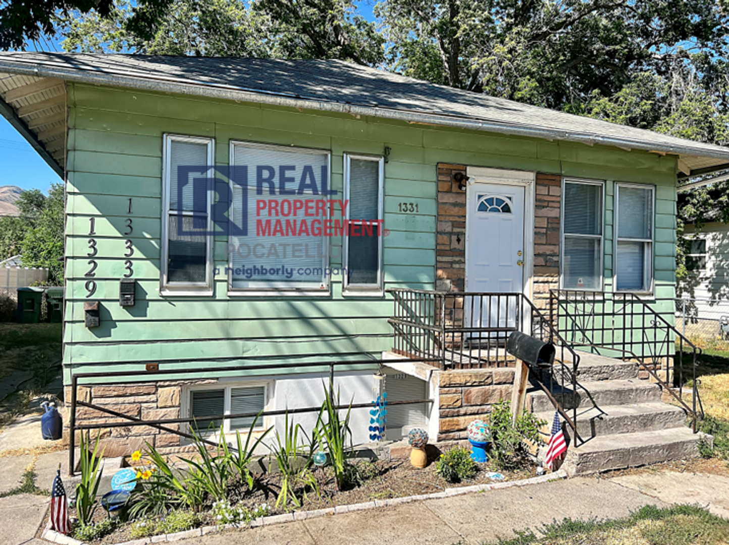 Pocatello Apartment: 1329-1331-1333 S 3rd