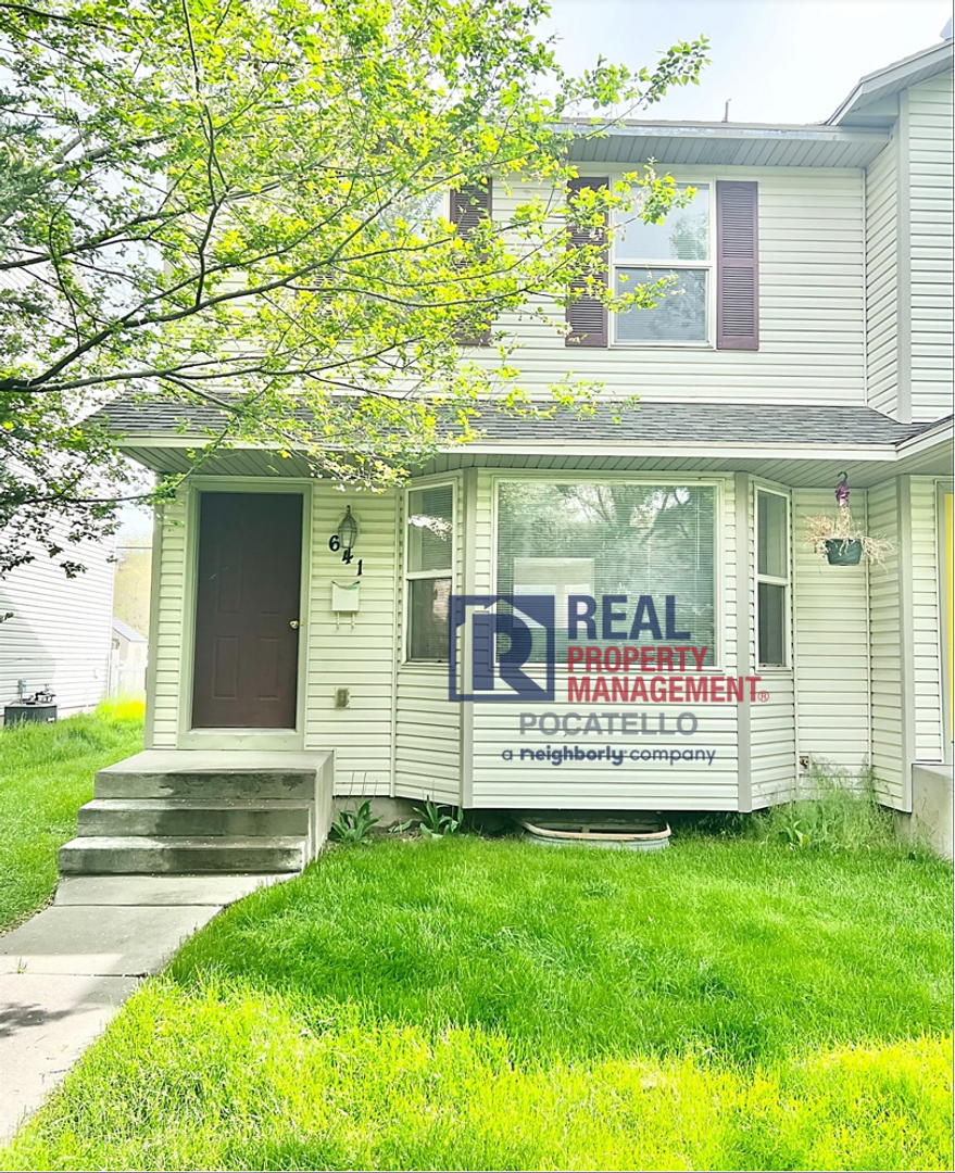 Pocatello House: 641 W Lewis St