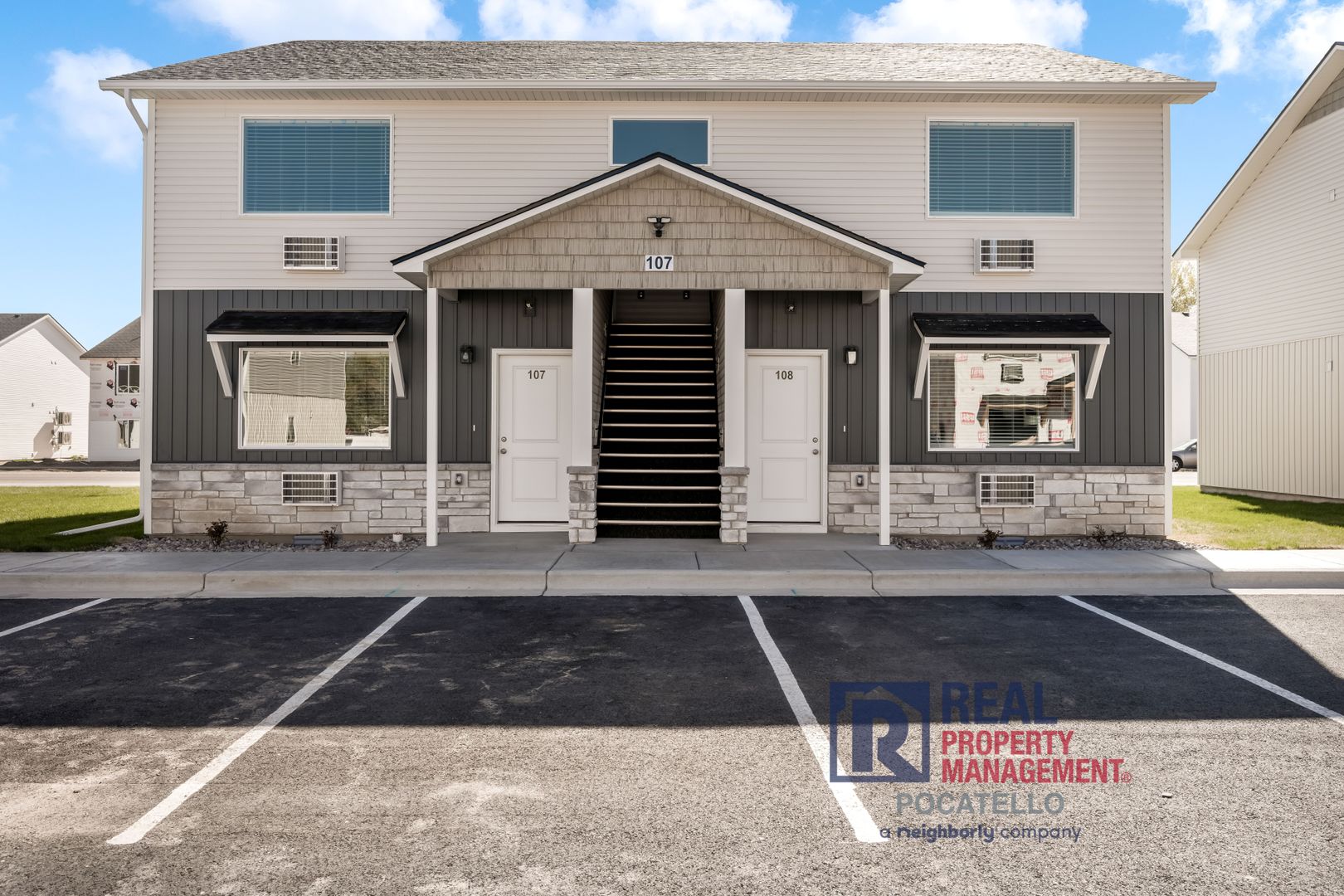 Chubbuck Apartment: 5405 Park Lawn 111 - 212