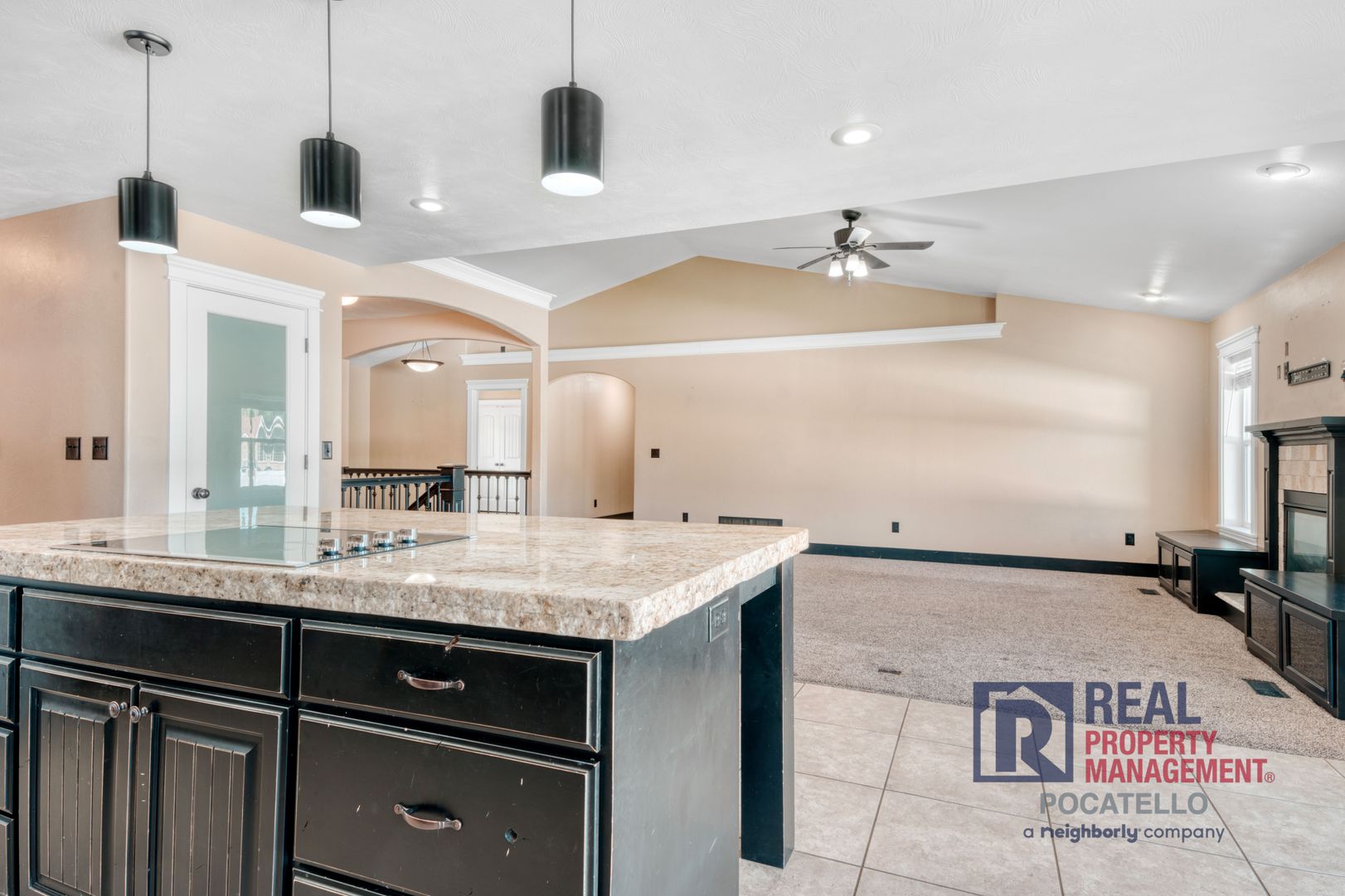 5215 Kymball Dr. 7 of 12