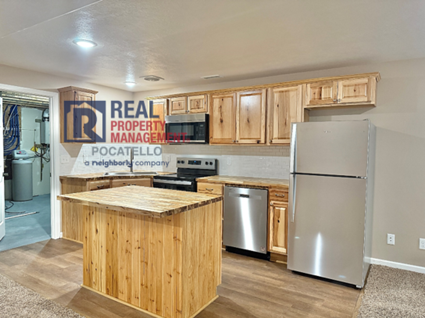 Chubbuck Apartment: 13355 Dekay Rd