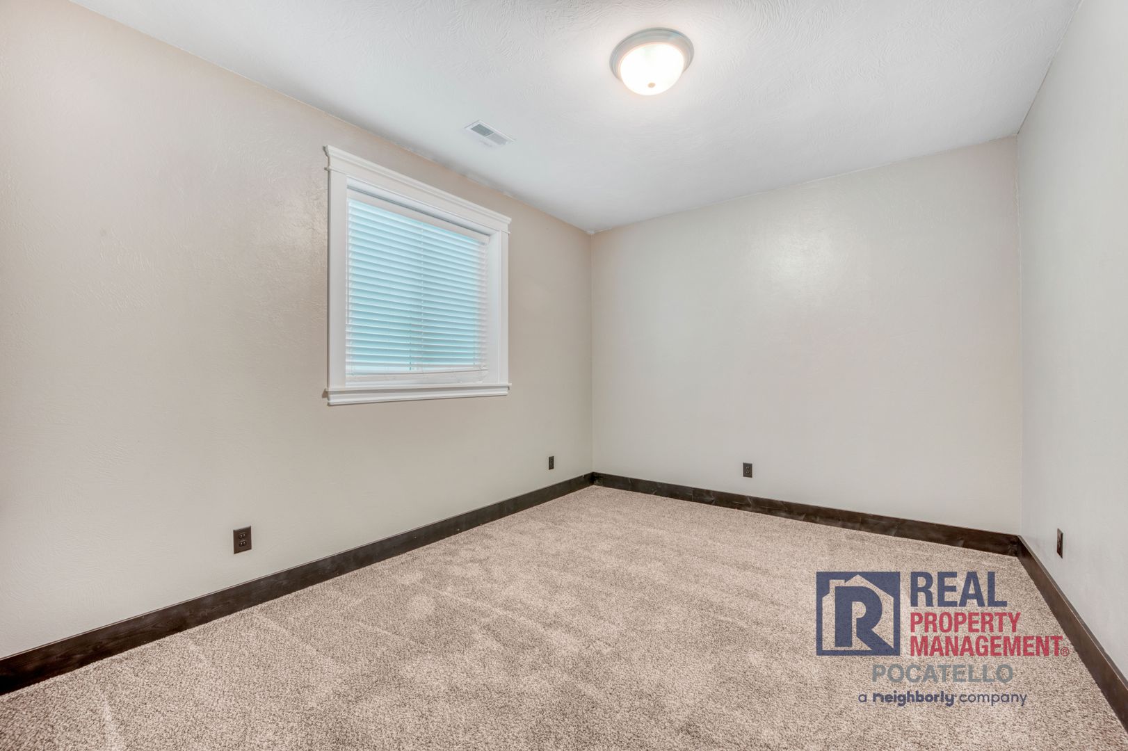5215 Kymball Dr. 33 of 37