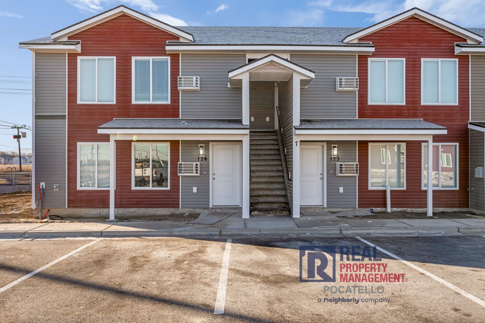 Chuubuck Apartment: 110 W Siphone Rd Bld #7