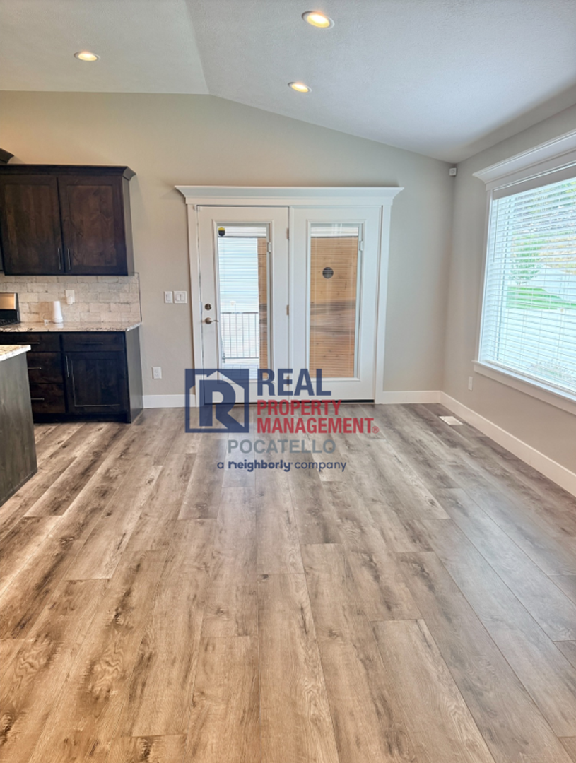2319 Siena Dr 11 of 12