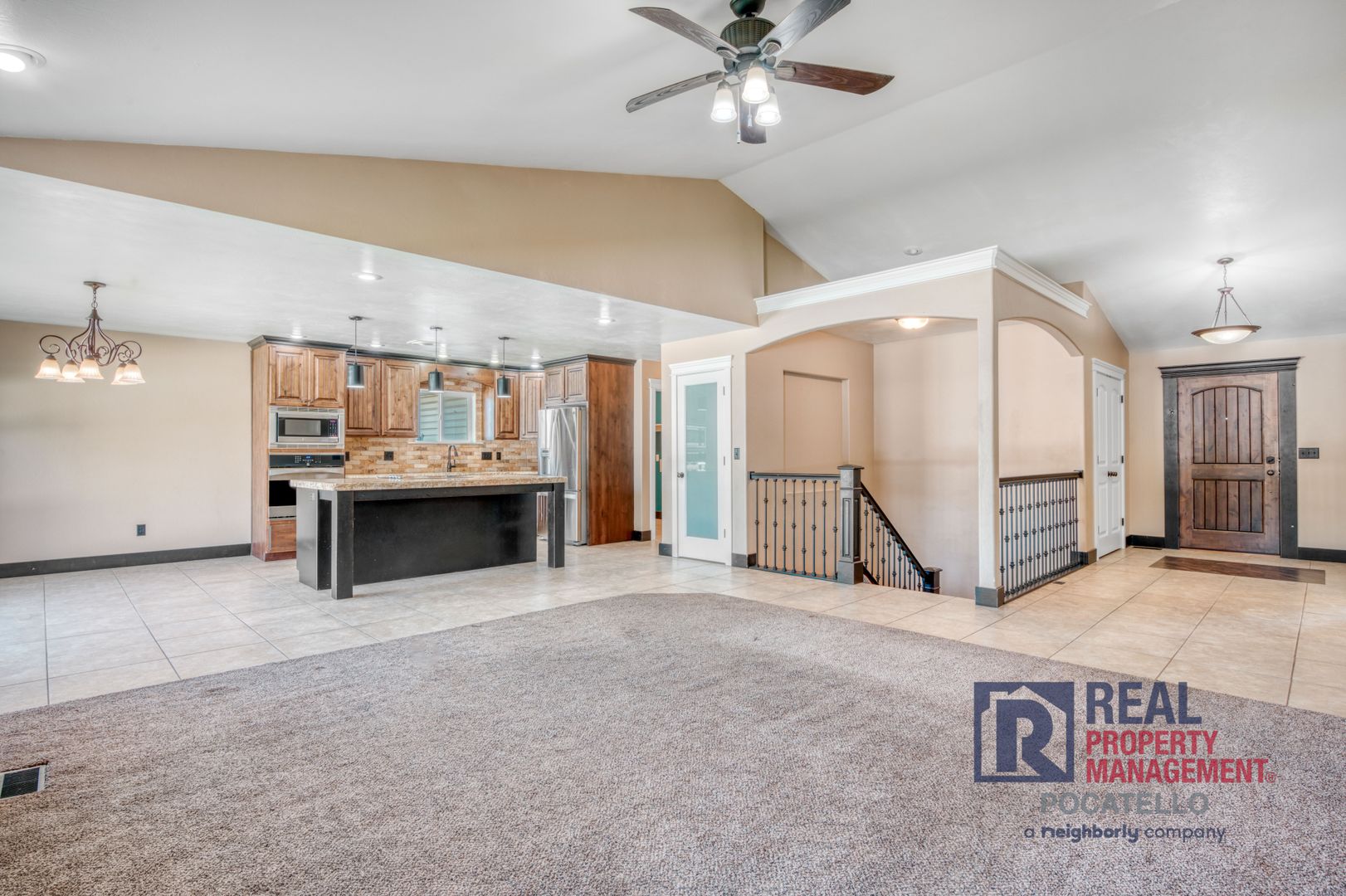 5215 Kymball Dr. 13 of 37
