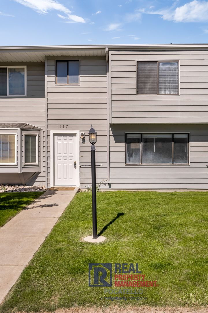 Pocatello House: 1117 Booth