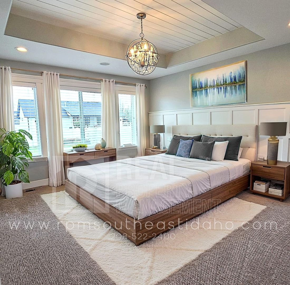 Ammon House: 4802 Porter Dr