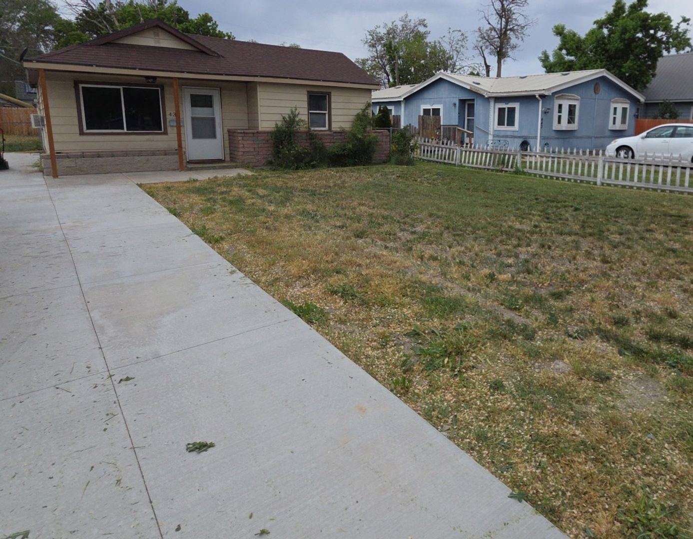 Twin Falls House: 437 Locust St