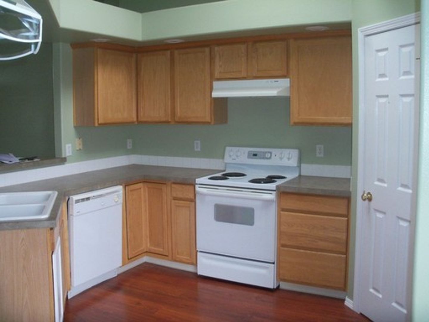 3412 Manchester Dr 5 of 12
