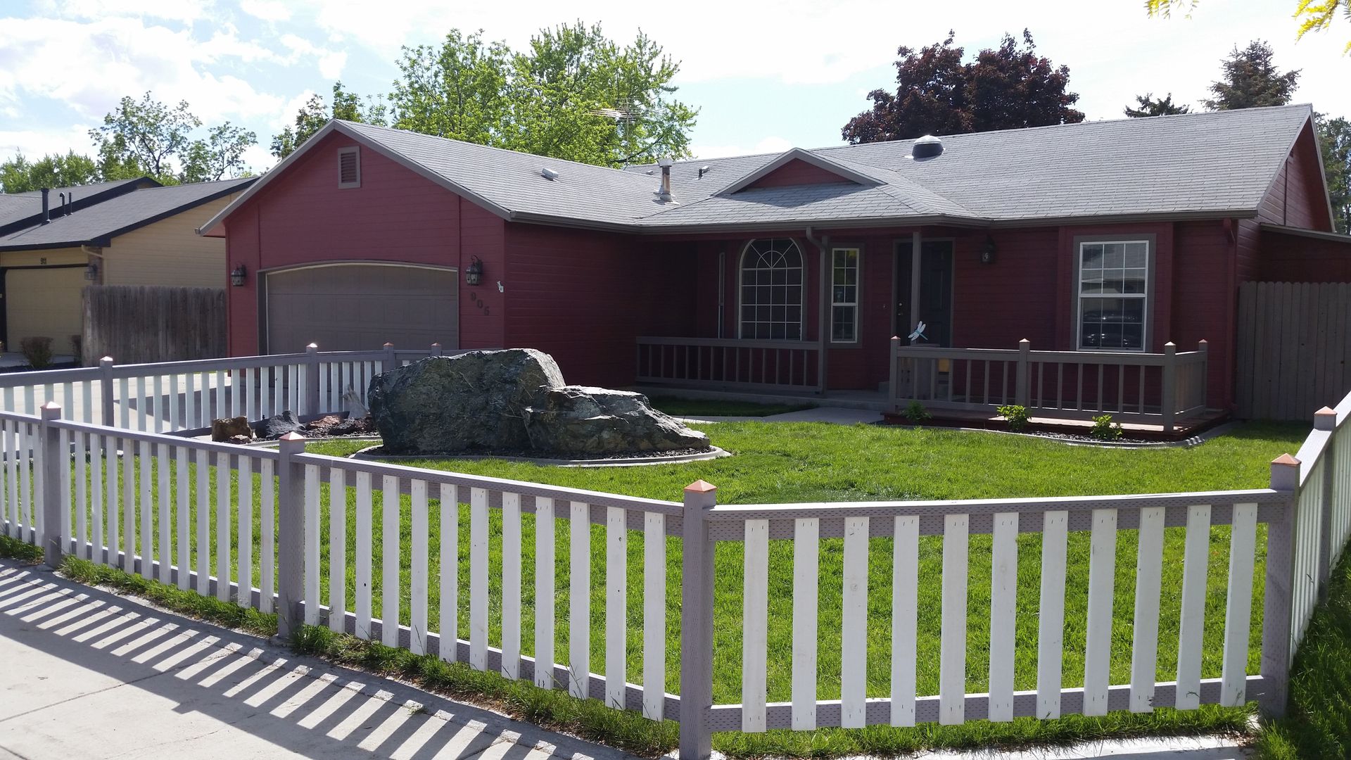 Nampa House: 905 Amethyst Way