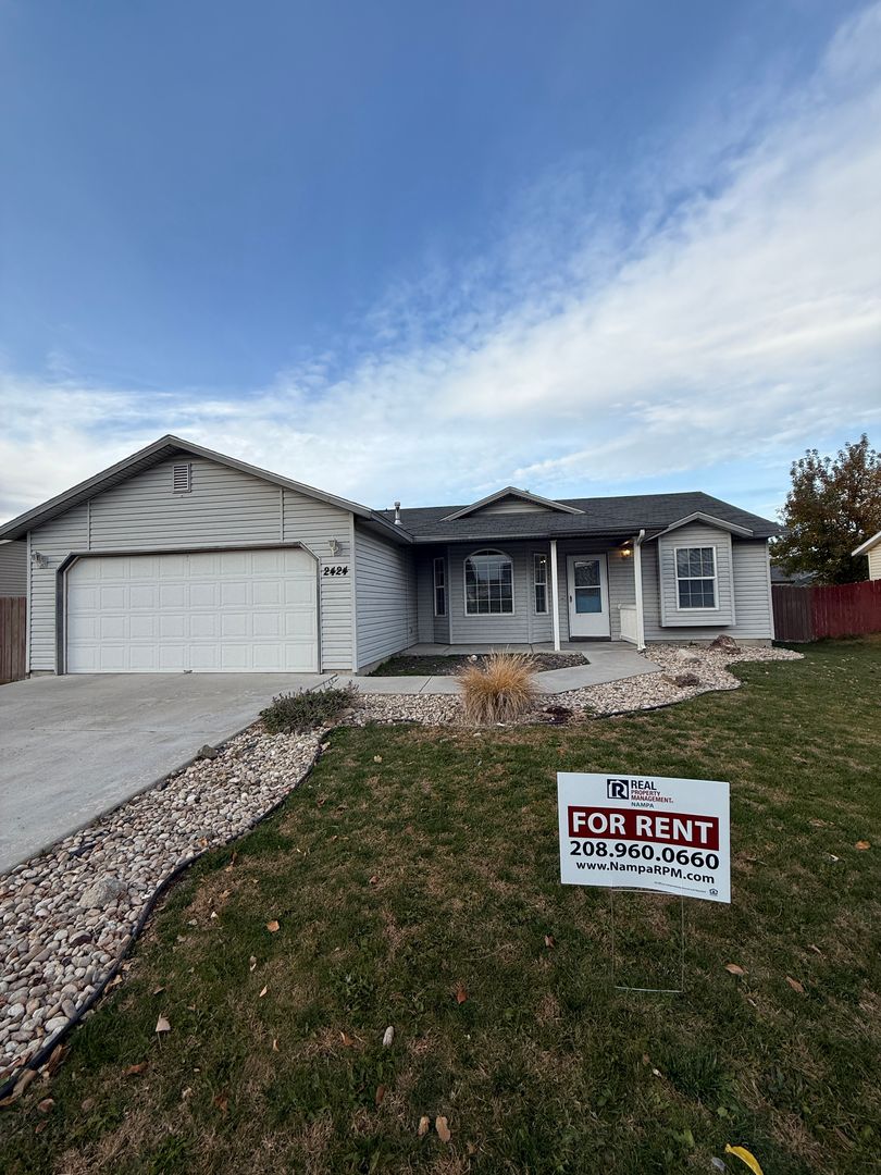 Nampa House: 2424 E Ohio Ave