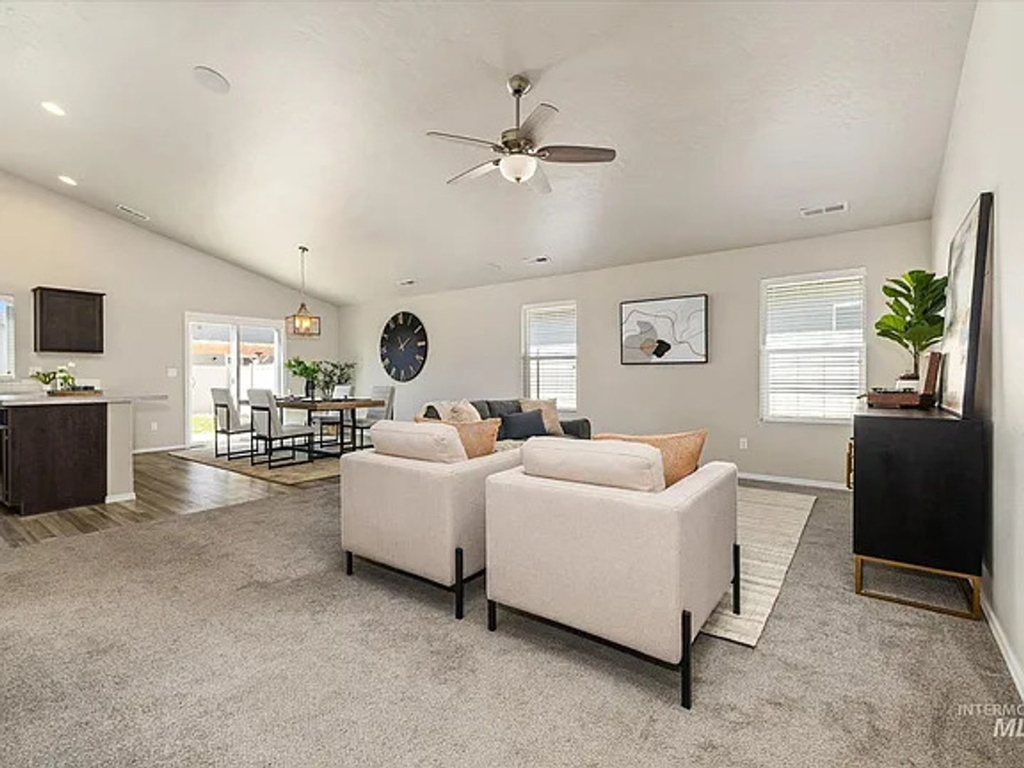 11887 W Box Canyon St 5 of 12