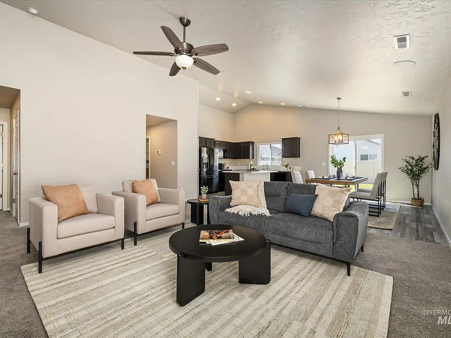 11887 W Box Canyon St 6 of 12