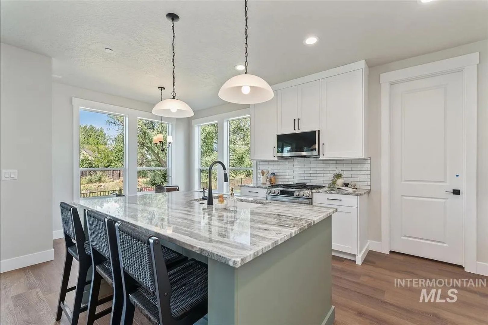562 Hidden Mill Ct 8 of 12