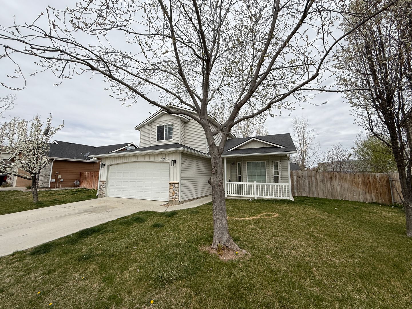 Nampa House: 1936 W. Crown Pointe Ave.