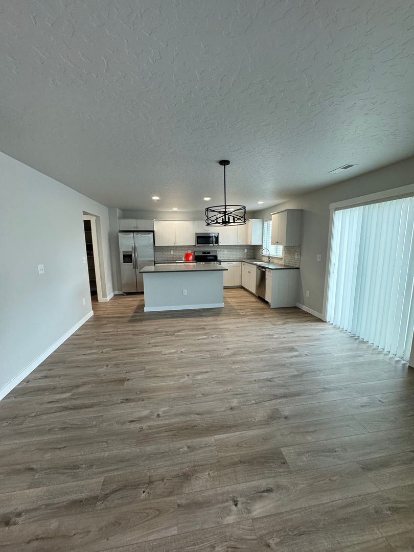 7018 W Redwood Creek Dr. 5 of 12