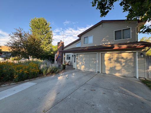 Spacious NW Boise Home with Covered Patio, Garden Area & Washer/Dryer – photo 1