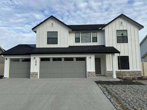 Beautiful & Spacious 4 Bed 2.5 Bath Home – photo 1
