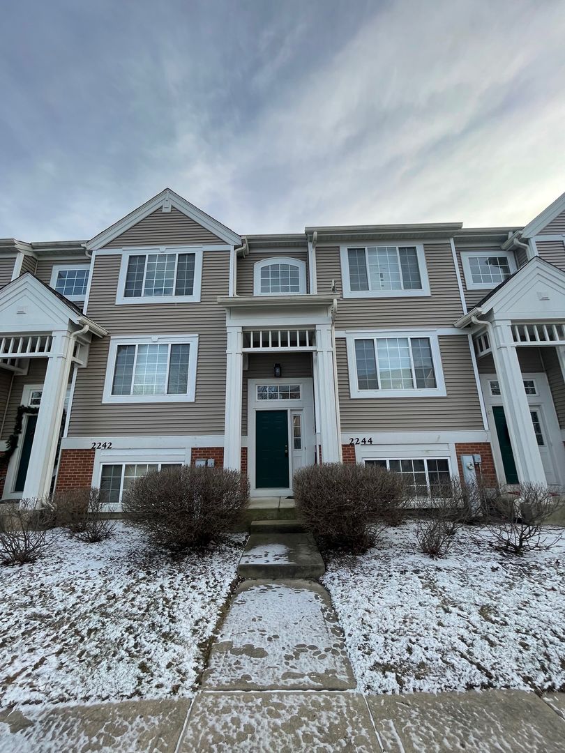 Aurora House: 2244 Daybreak Dr