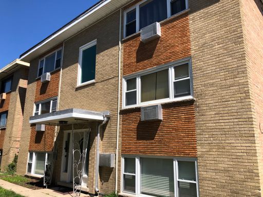 Updated 1bed/1bath close to schools and transportation!