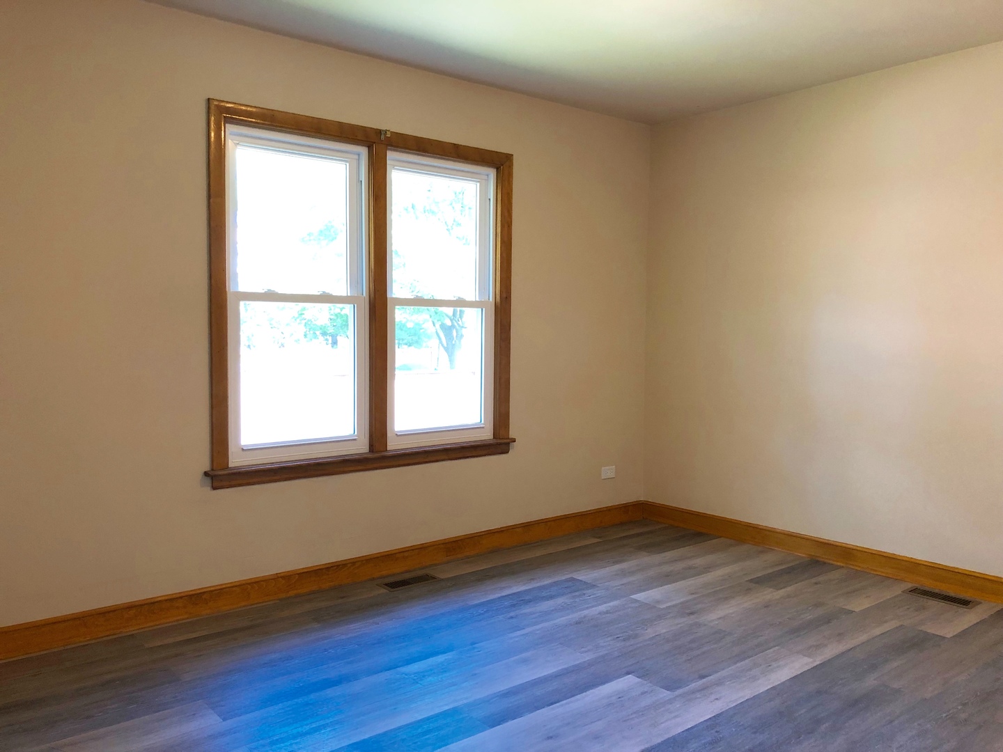 Brookfield House: 4165 Maple Avenue