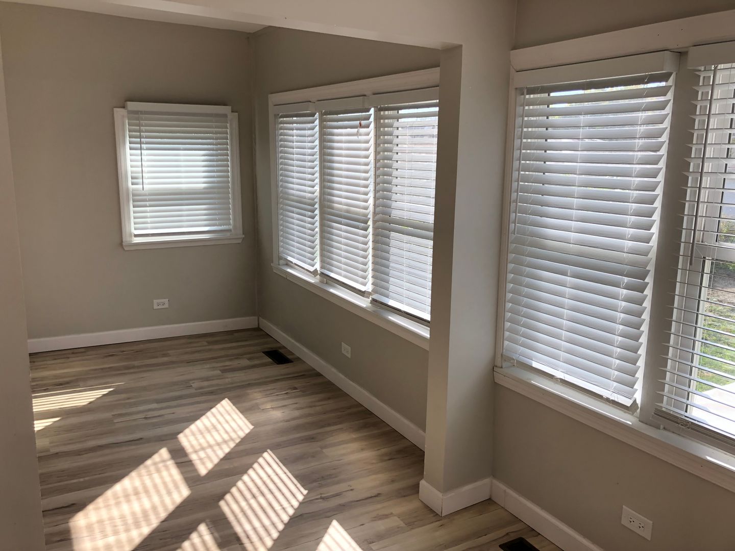 Berwyn House: 3102 Scoville Ave,