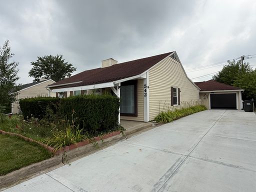 Well Maintained 3Bed/1Bath Single Family Updated! – photo 1