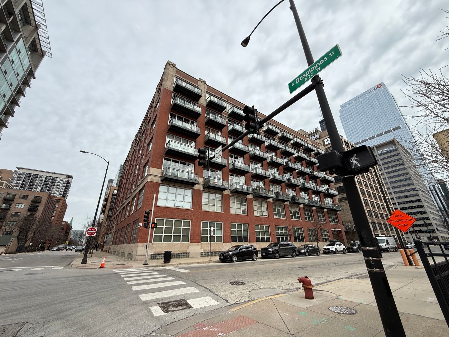 Chicago Condo: 333 S. Desplaines St.