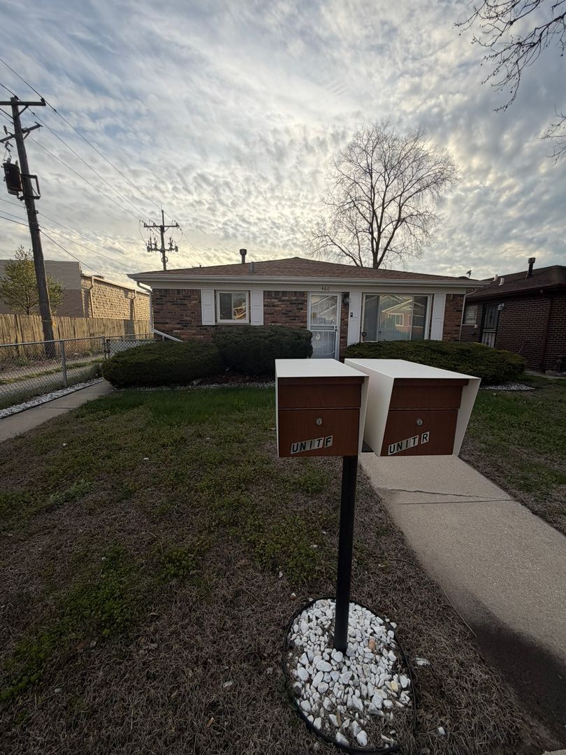 Calumet City Apartment: 460 Hoxie Ave