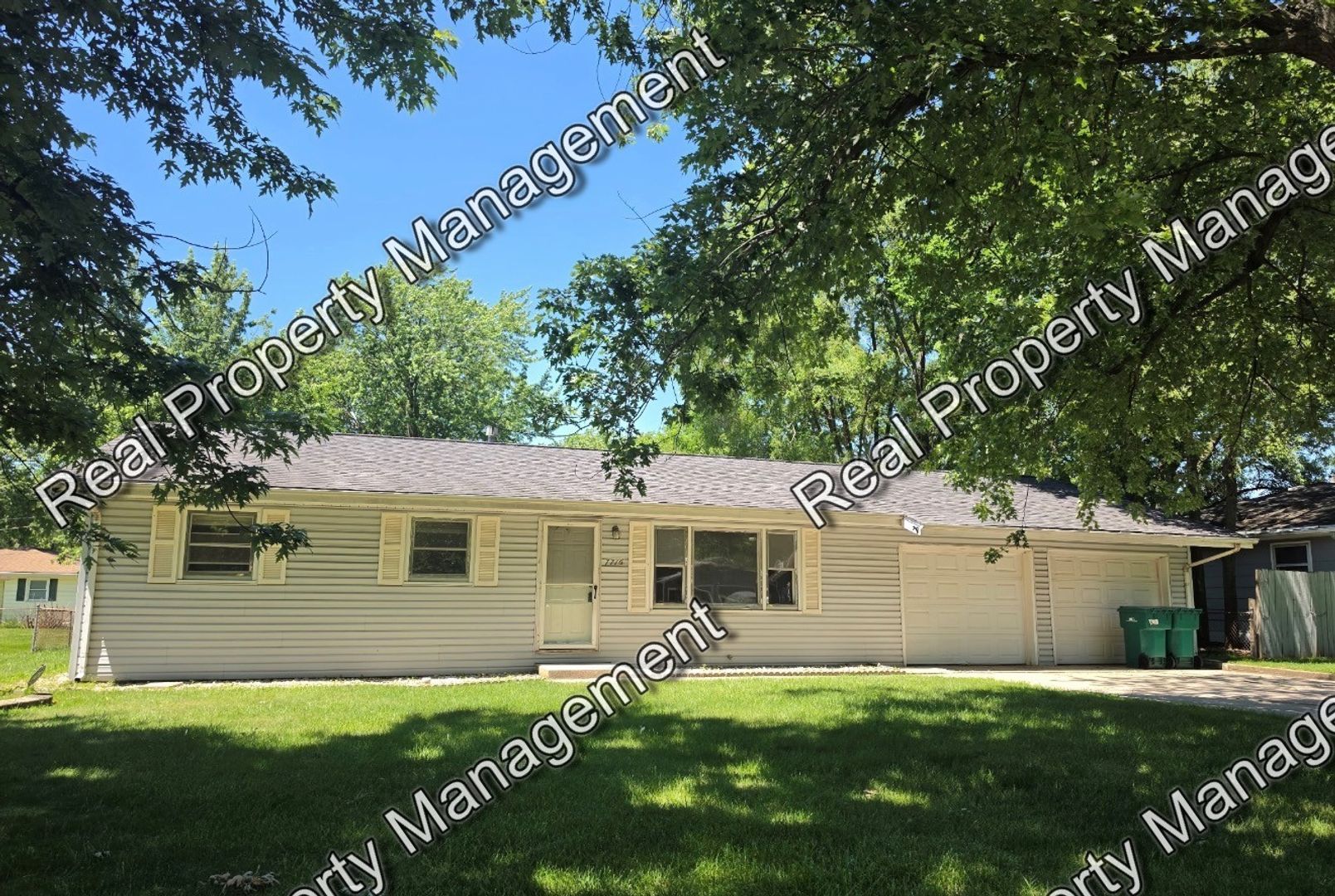 Merrillville House: 7716 Noble St.