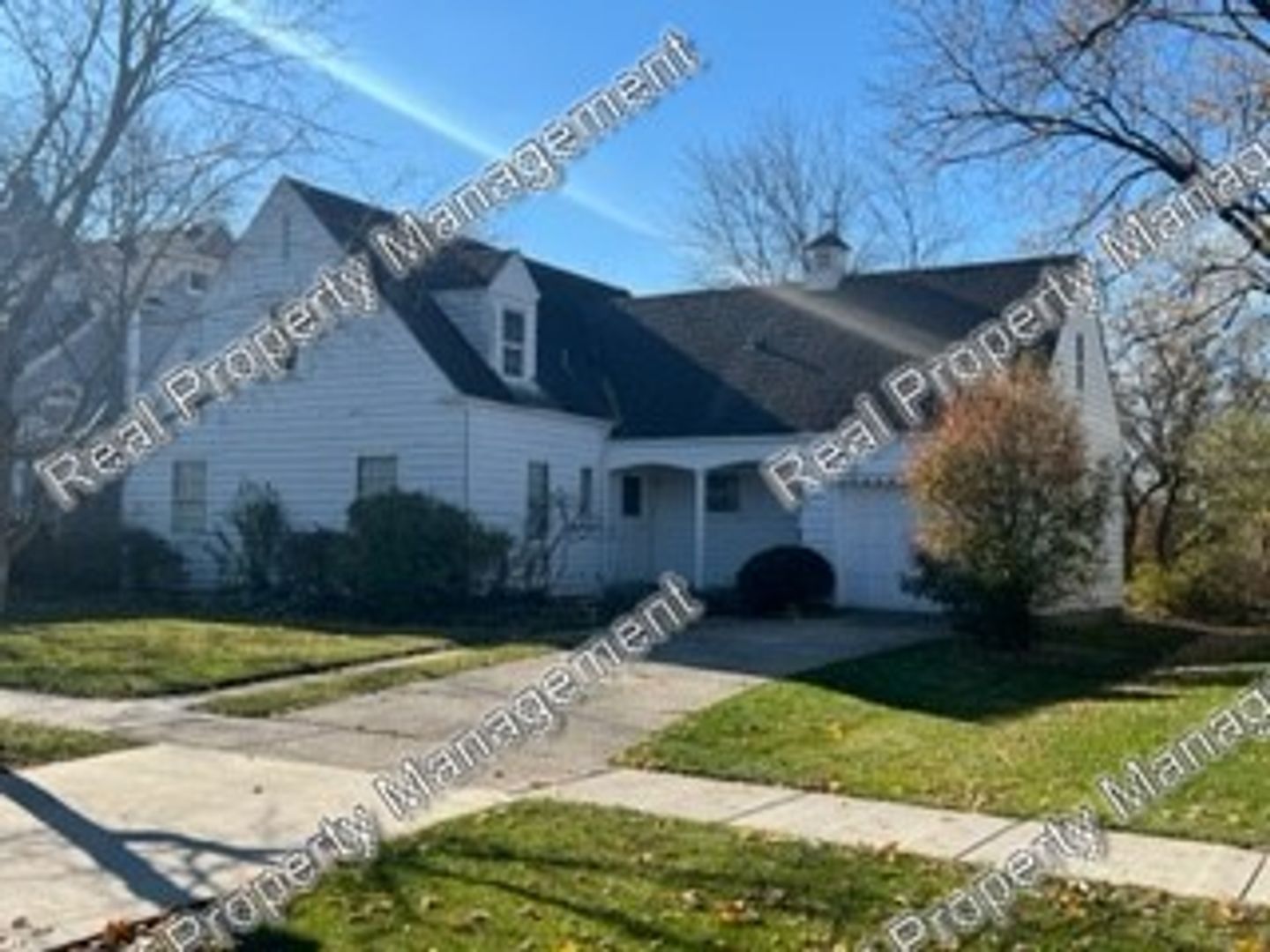 Crown Point House: 141 N. Grant Street
