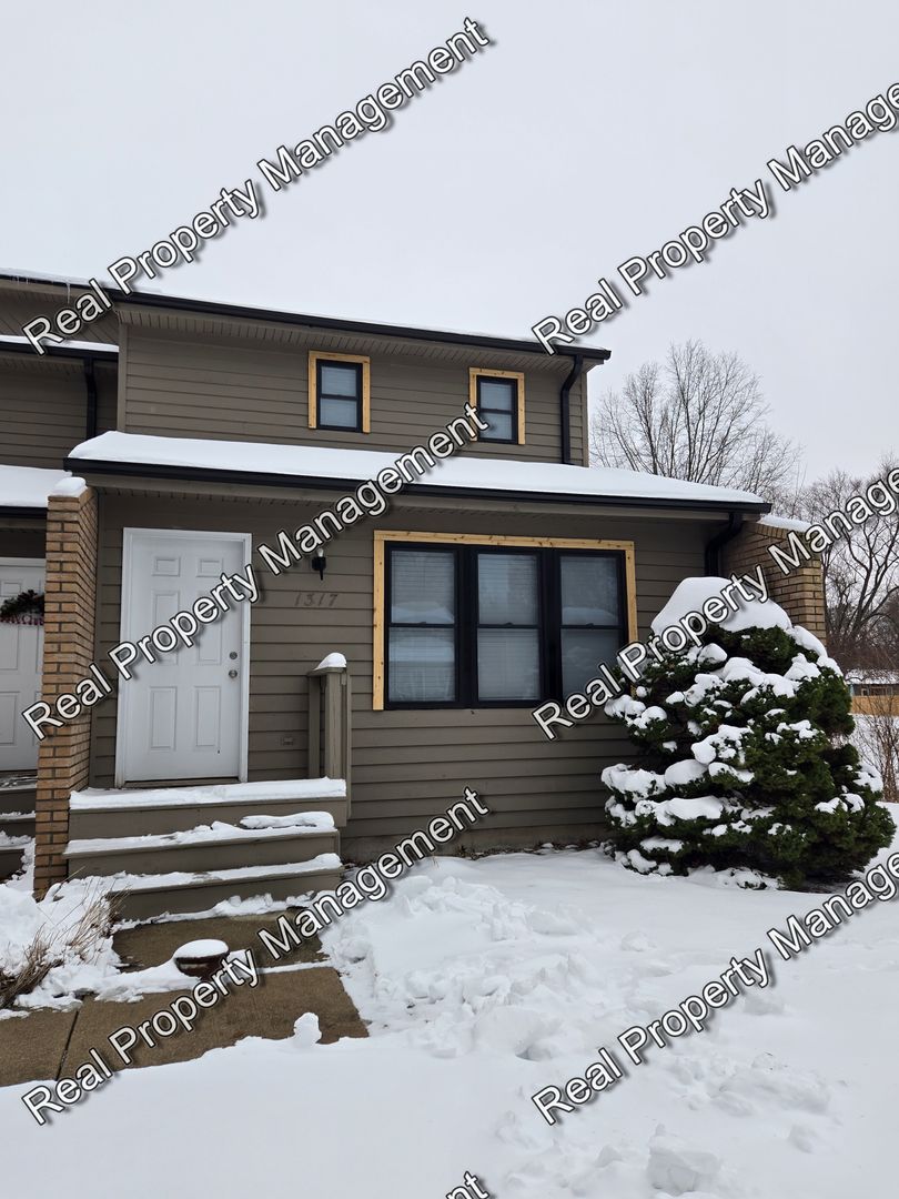 Chesterton House: 1317 Lake Charles Ave