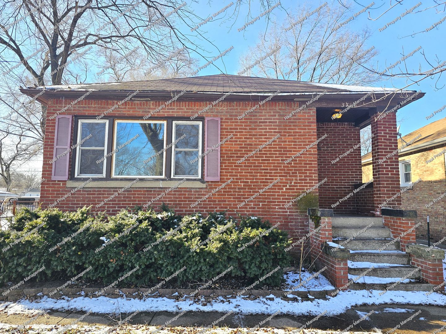 Hobart House: 3714 Swift St.