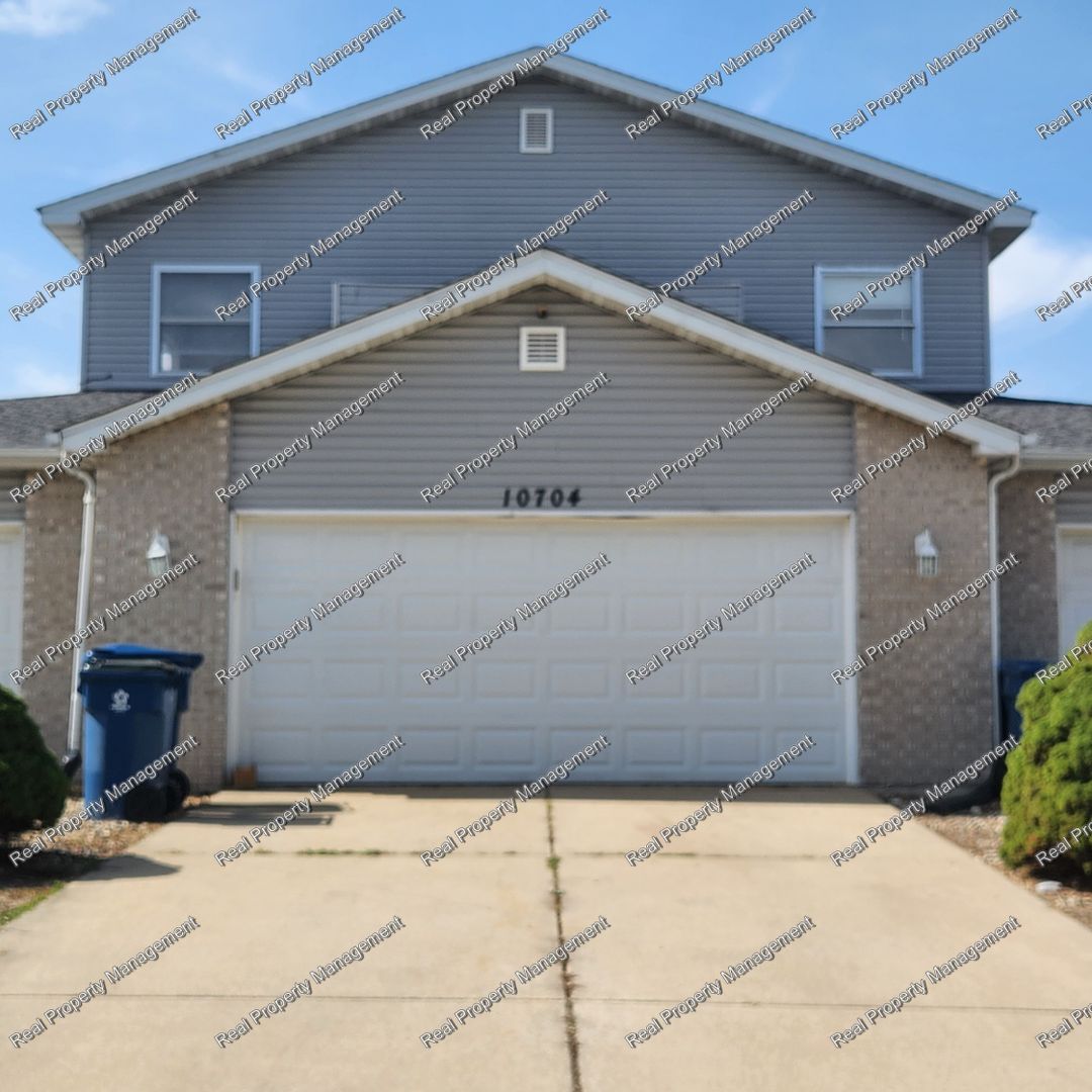 Crown Point House: 10704 Pike Street