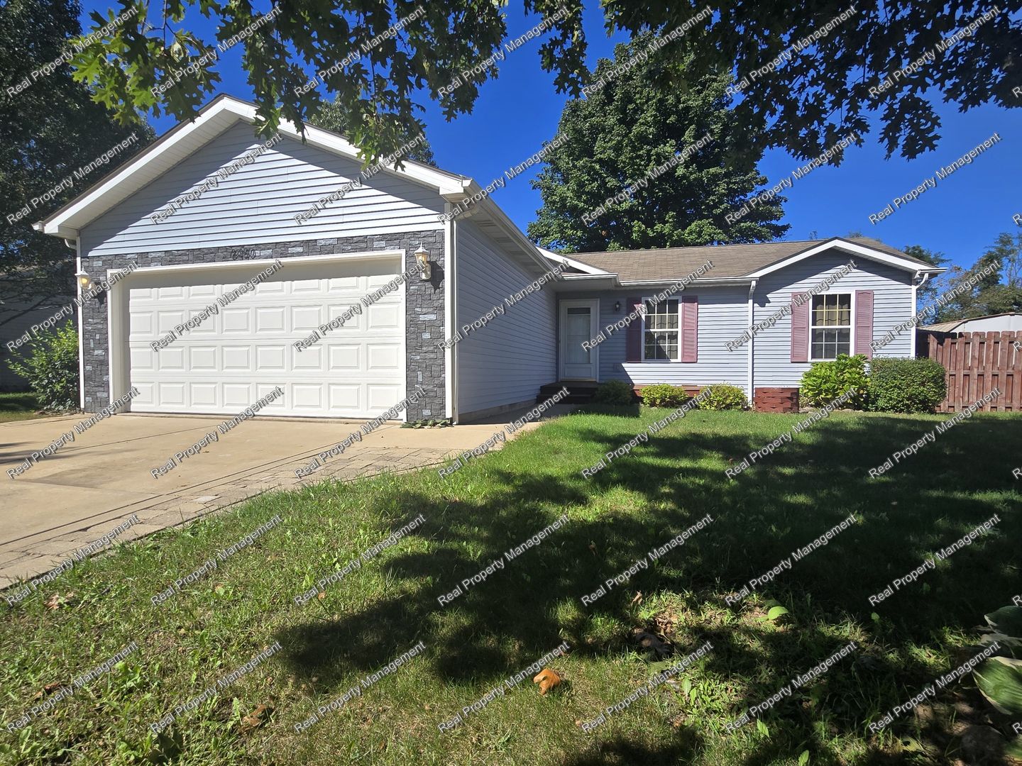 Portage House: 6450 Monument Avenue