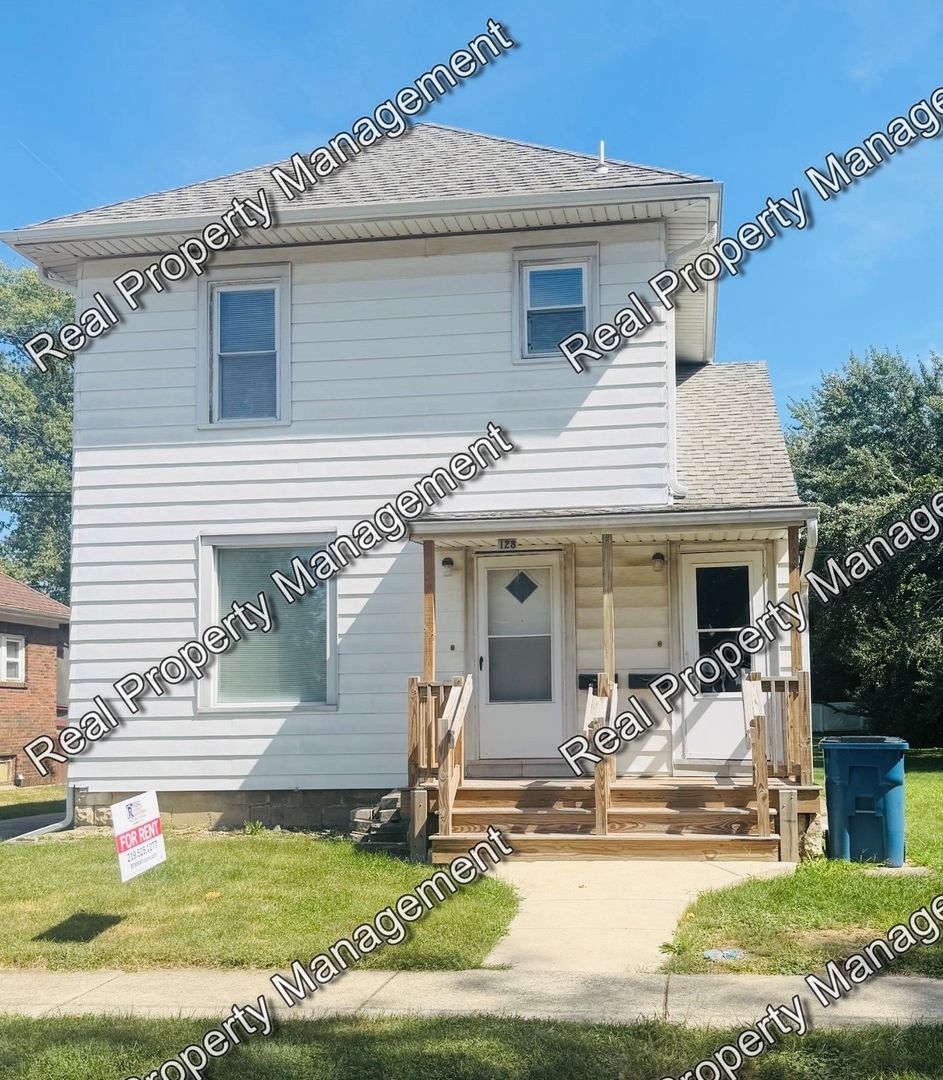 Crown Point House: 128 S. Jackson Street