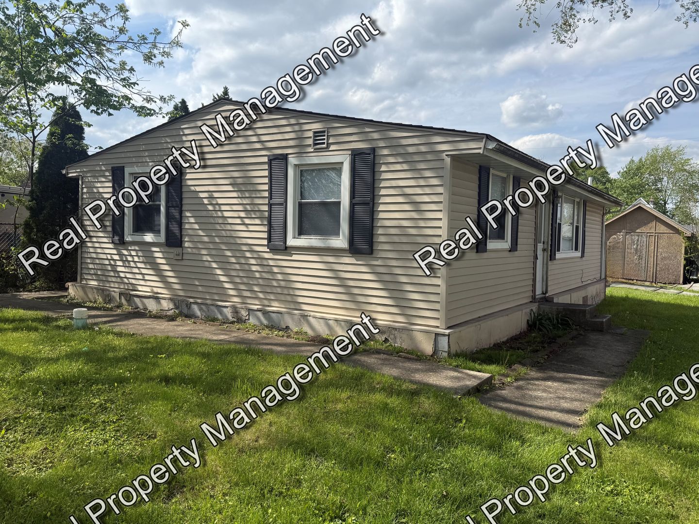 Crown Point House: 514 Dahlgren