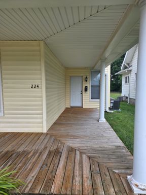 Duplex in Greenwood – photo 1