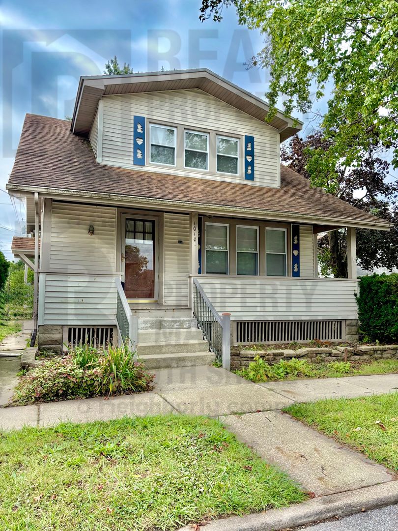 La Porte House: 1010 2nd Street