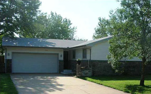 3 bedroom 2 Bath Home - 31st South & West St – photo 1