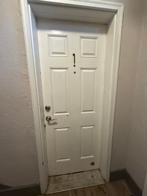 *Move in Special* Pet Friendly 1st Floor 1 Bedroom 1 Bathroom Apartment! Deposit-Free living via Obligo! Se Habla Espanol!