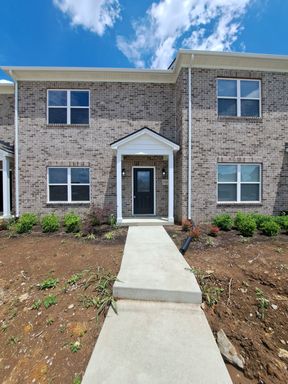 Beautiful New Townhome in Masterson Station – photo 1