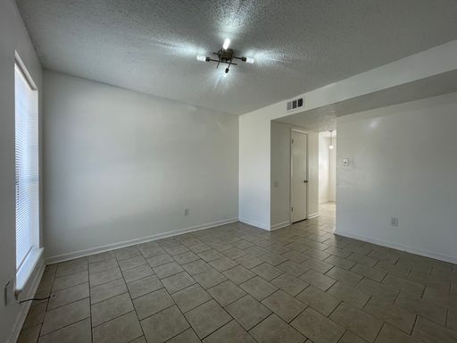 Townhouse: Ashley Place Subdivision – photo 1