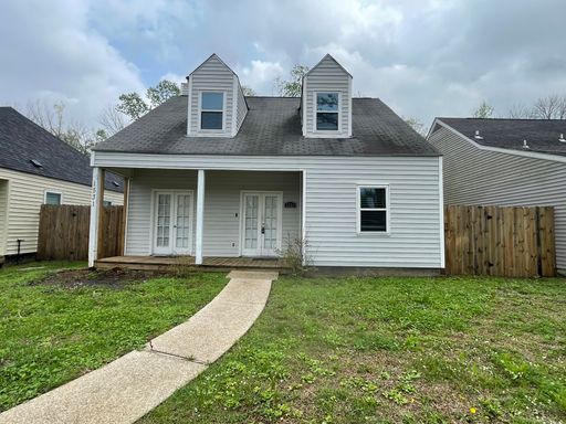 House: Kenilworth Crossing – photo 1