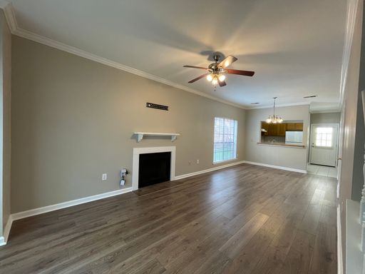 Townhouse: Cypress Village