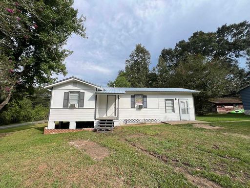 Cozy 2-Bedroom Home with Granite Countertops