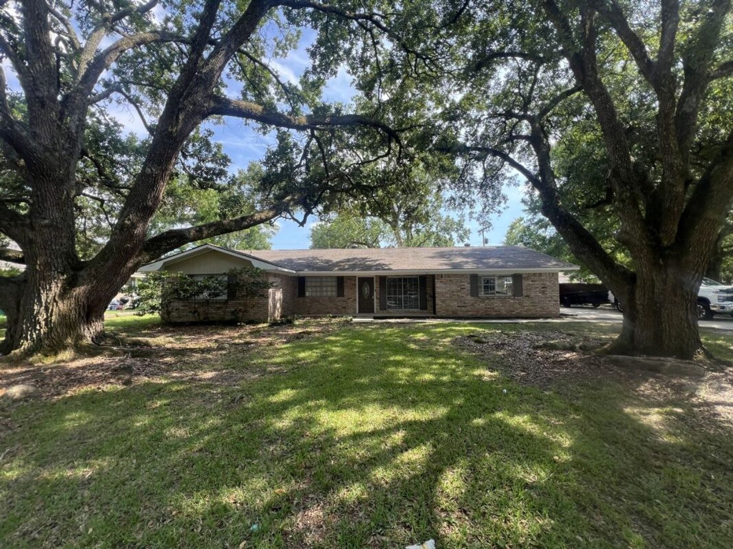 Zachary House: 3466 Nelson St.