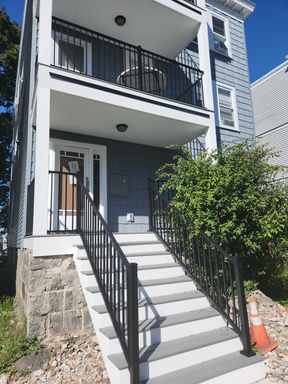 Spacious First Floor 3 BD 1 Bath Conveniently Located Near Adams St in Dorchester