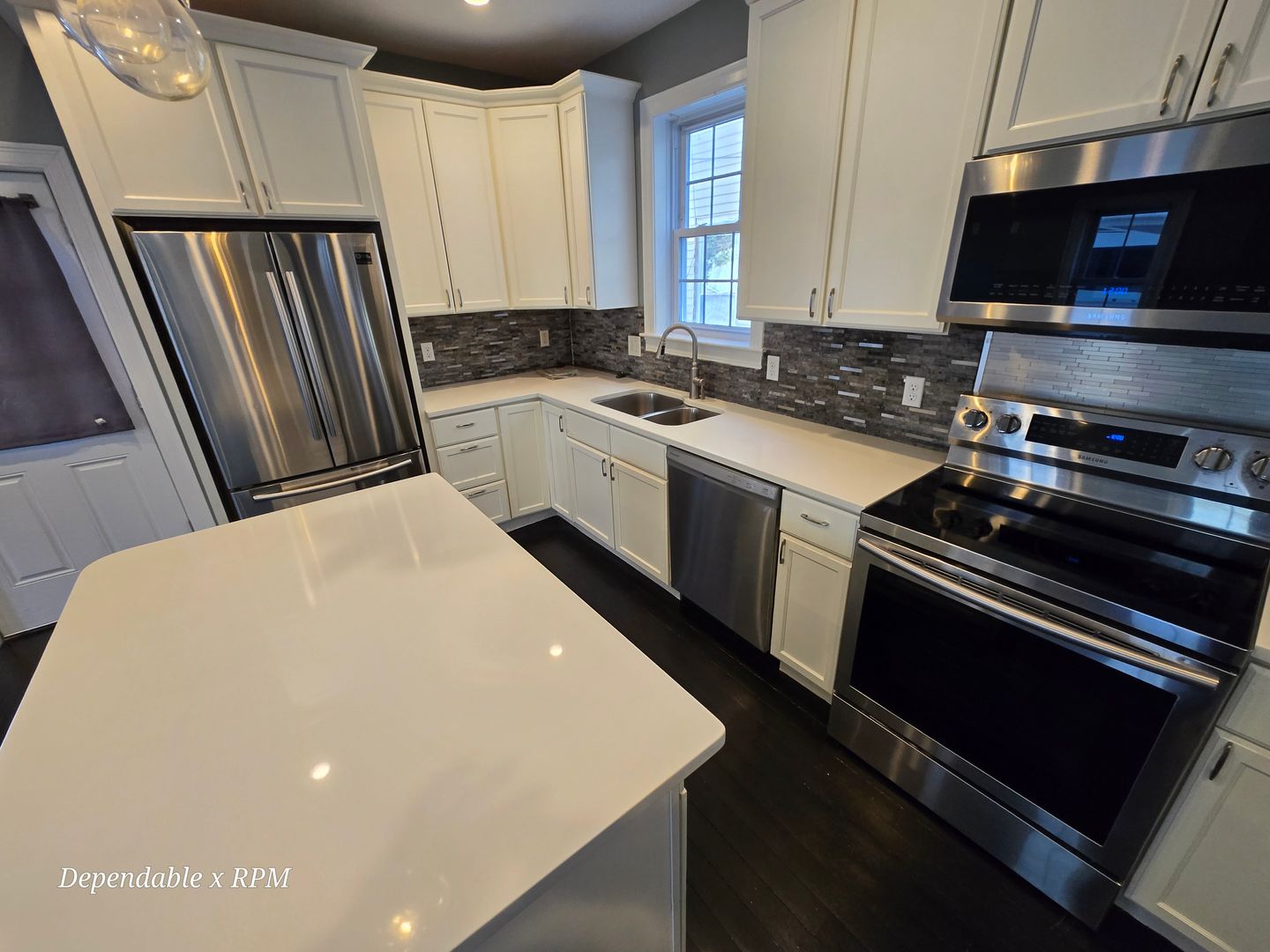 Dorchester Townhome: 136 Quincy St #B