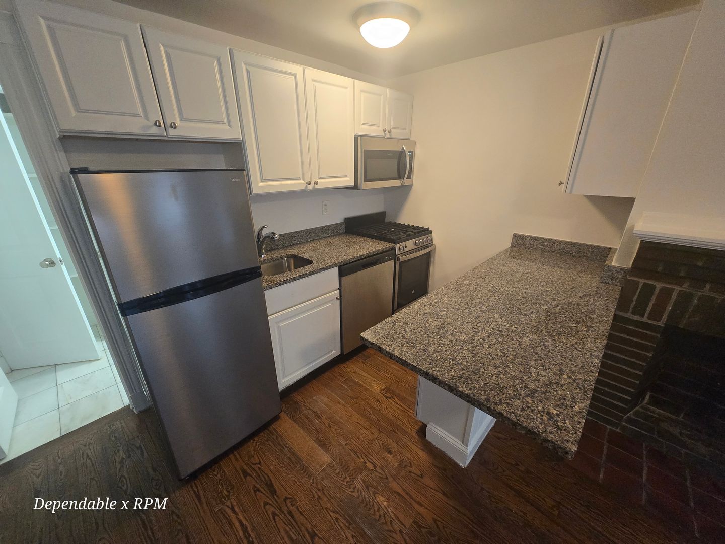 Boston Apartment: 86 Charles Street